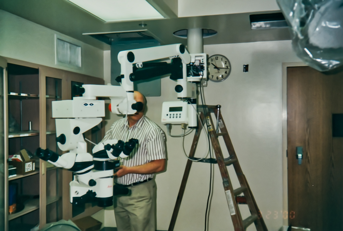 Ceiling-Mounted Leica Surgical Microscope